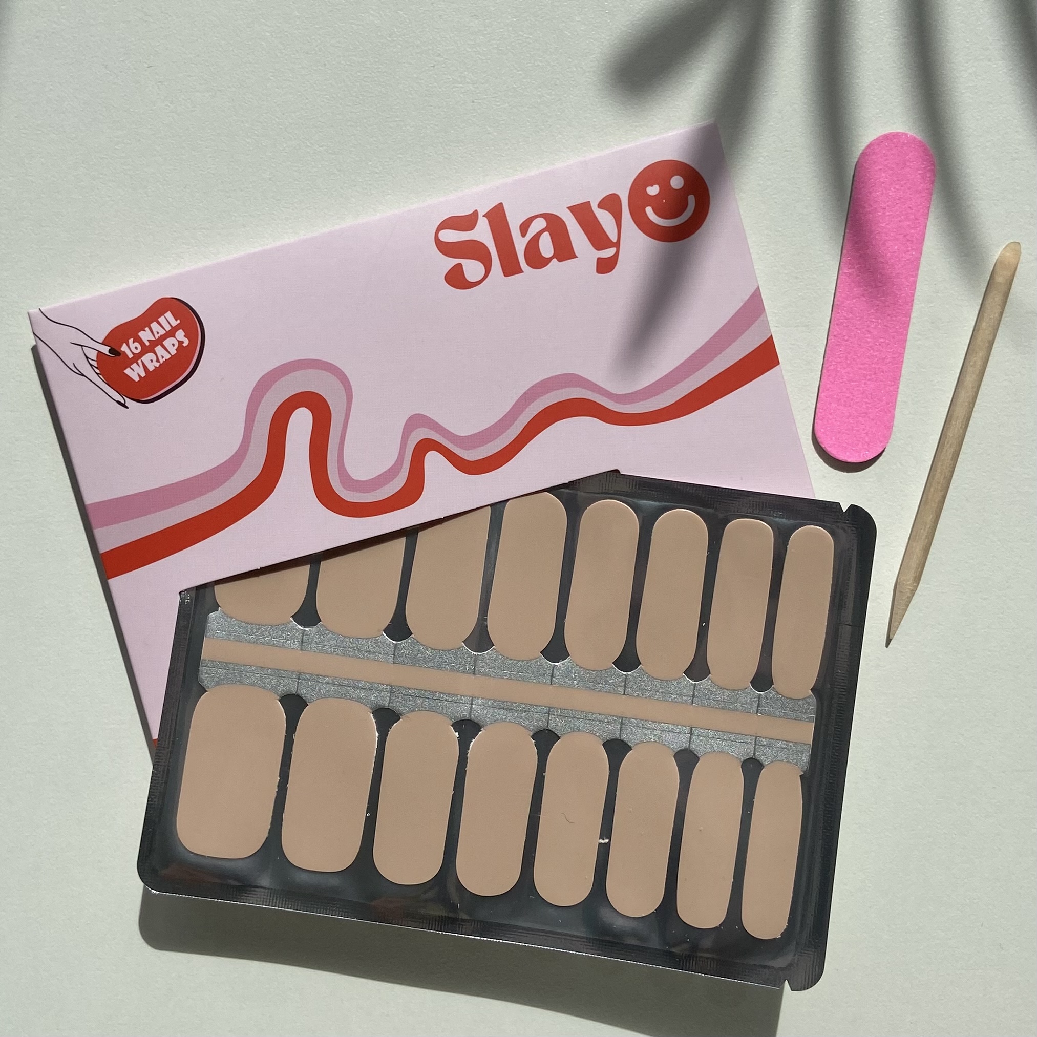 Beige Babe Nail Wraps, mooie beige natuurlijke nagels zelf thuis creëeren