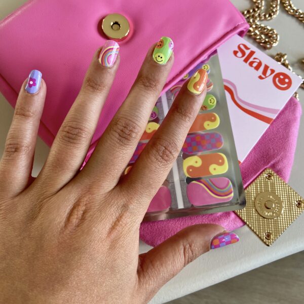 retro rave, vrolijke en retro festival nagels goedkoop zelf thuis doen.