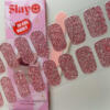 Glitz and Glam Gellak Stickers Roze gellak stickers met een glittertje erin.