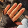 gellak stickers cupid’s charm leuke nagelstickers met een parelmoer kleur en hartje