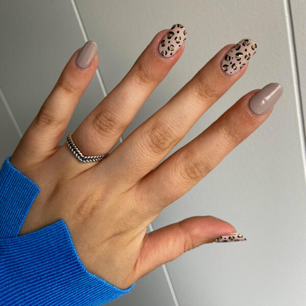 gellak stickers met panterprint, wicked wildcat