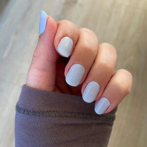 Prachtige pastel blauwe gel nail wraps.