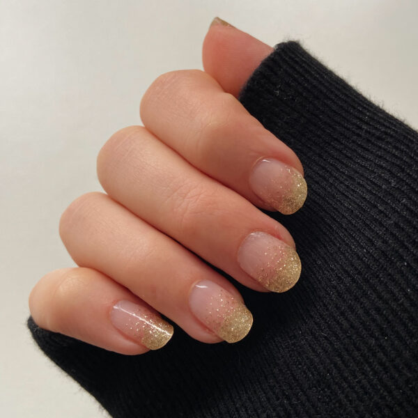 Gel nail wraps Golden French French manicure gel nail wraps met een gouden randje. Mooie glitter kerst nagels.