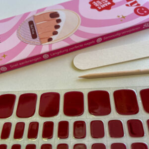 Wijnrode gellak pedicure stickers